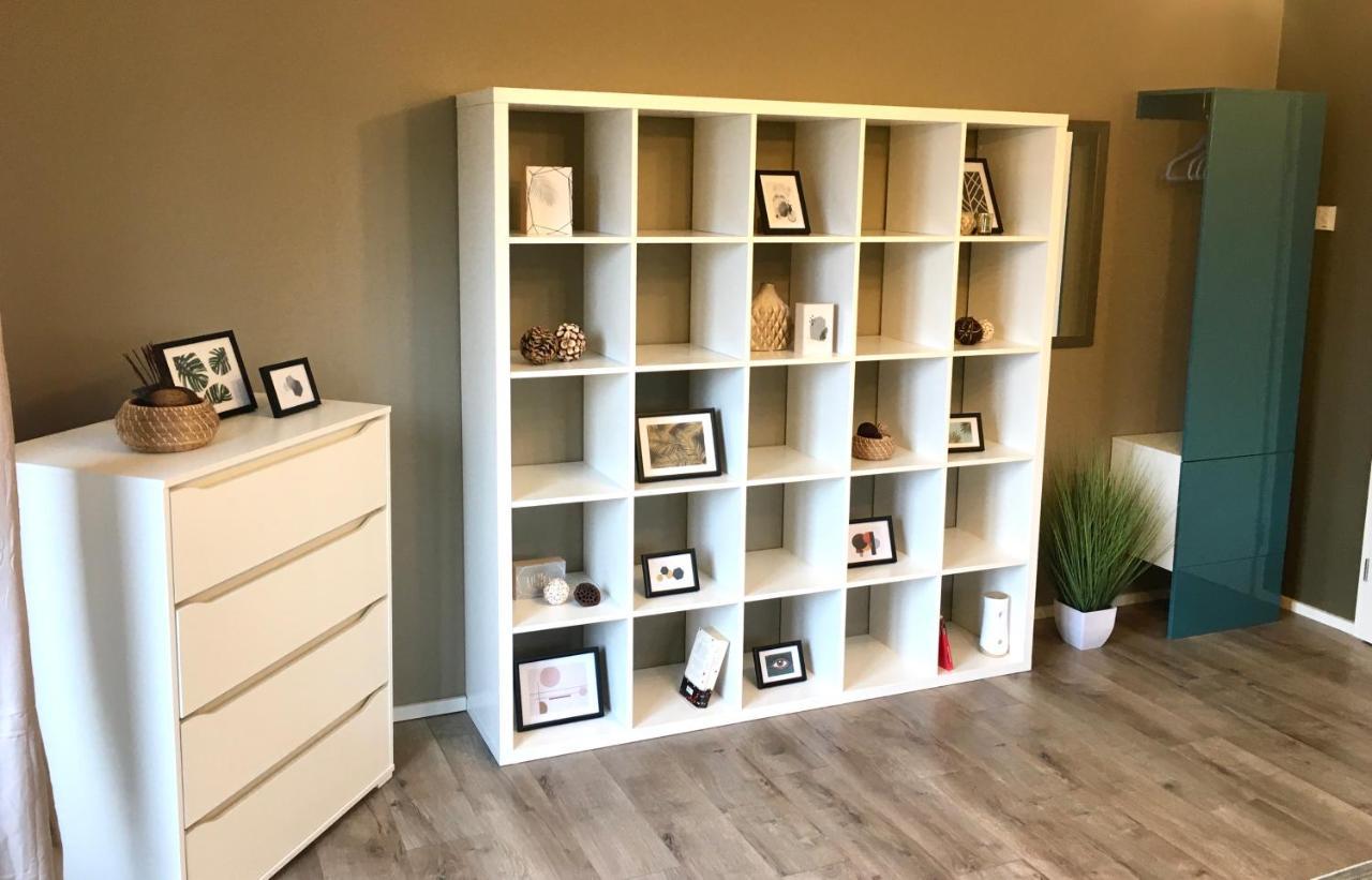 Four Apartment *